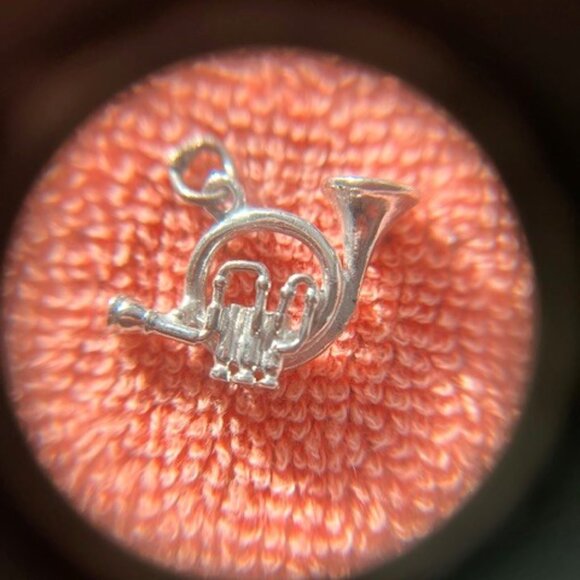 French Horn Instrument Charm 1970's - Picture 2 of 4